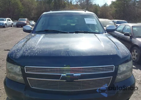 2007 Chevrolet Tahoe Ltz из США, поврежденный, VIN 1GNFK130X7R309042